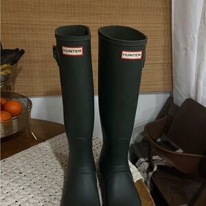 Hunter Dark Green Matte Knee High Boots US8